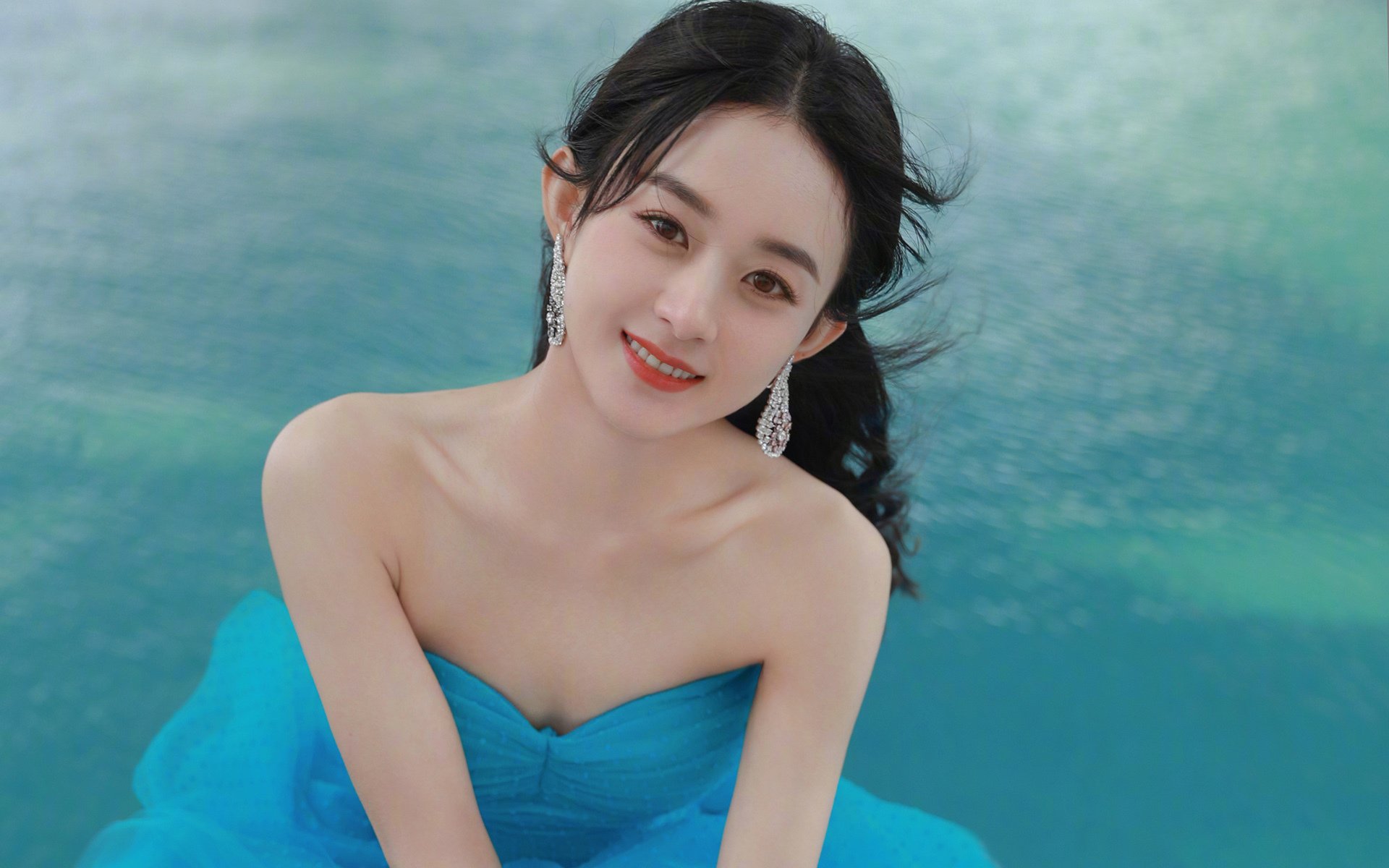 弗拉门戈中场多点支撑战术见效,弗拉门戈技巧