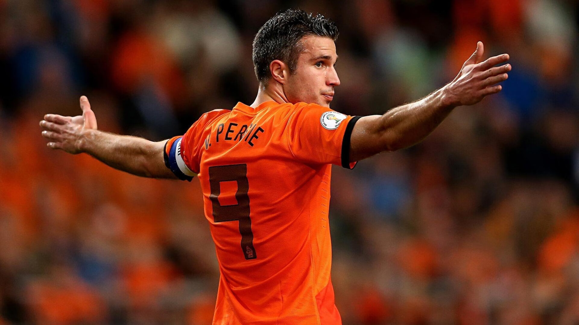 张伟丽出战海报设计引发粉丝追捧